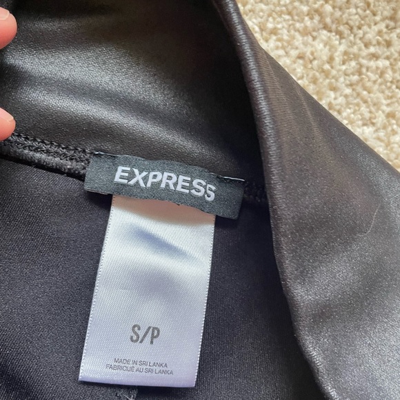 Express size small faux leather leggings GUC - Picture 4 of 4